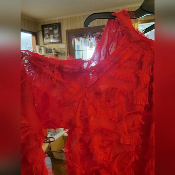 Red Cut Out Shoulder Long Sleeve Tie Neckline XXL Fray Feathered Fabric - Picture 2 of 6